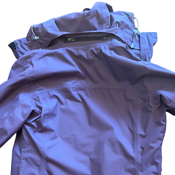 Rain jacket very good condition ! - Picture 12 of 12